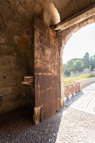 Gate of Amboise in Rhodes fortress, Greece — Stock Photo, Image