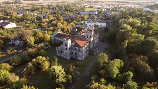 Vista aérea del Palacio Grokholsky-Tereshchenko al atardecer. — Vídeos de Stock