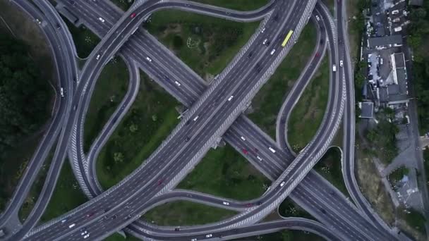 Puente Paton Kiev Por Noche Con Luces Coches Que Mueven — Vídeo de stock