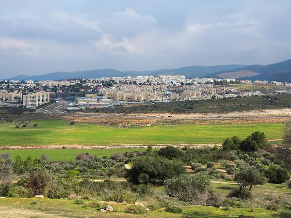 Izraelskie Miasto Beit Shemesh Pola Gaje Szare Niebo — Zdjęcie stockowe