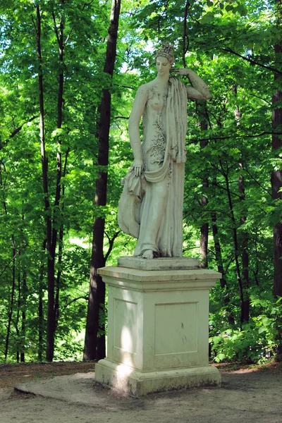 Skulptur im Park "Zarin" Moskau. — Stockfoto