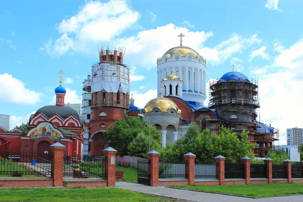 Bau einer orthodoxen Kirche im Namen der Kathedrale — Stockfoto