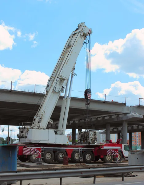 otoyol inşaat Mobil vinç