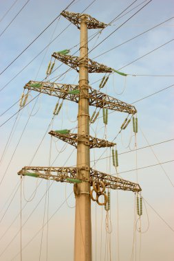enerji iletim hatları yapım aşamasındadır