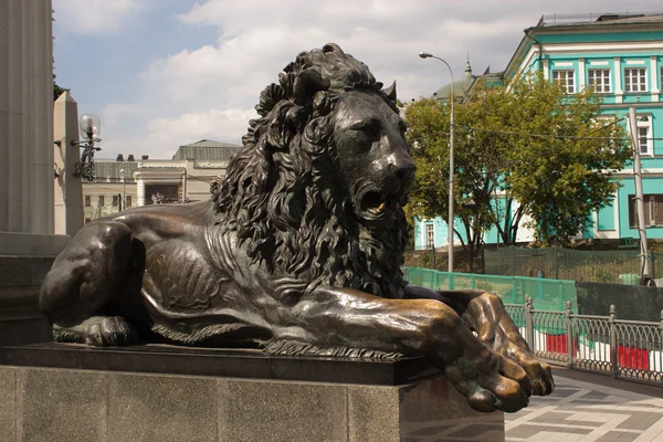 La escultura "León". Moscú . — Foto de Stock