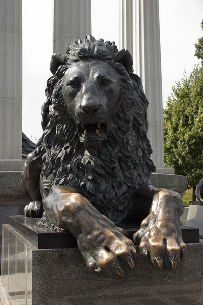 La escultura "León". Moscú . — Foto de Stock