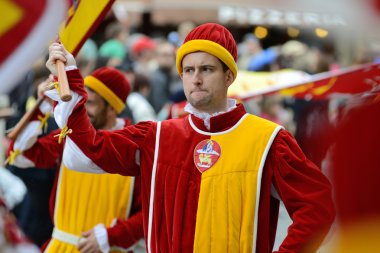 Geçit töreninde siena, İtalya