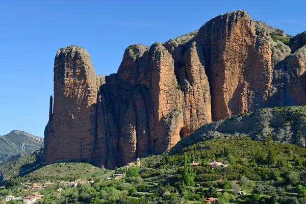 H yakınındaki konglomera kaya oluşumları, ayarlı mallos de riglos — Stok fotoğraf