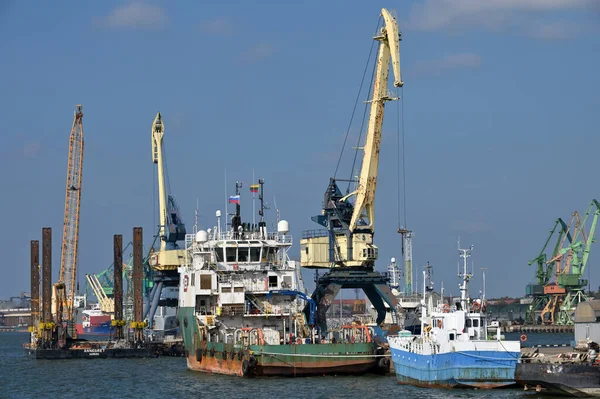 Klaipeda Lithuania October Boats Cranes Klaipeda Sea Port October 2021 — Stock Photo, Image