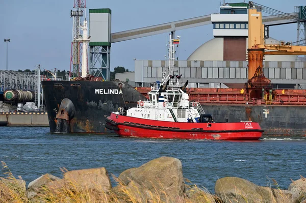 Klaipeda Litauen Oktober Båtar Och Kranar Klaipeda Sea Port Oktober — Stockfoto