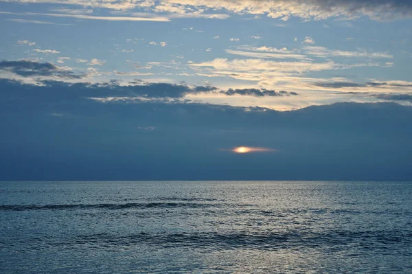 Pôr Sol Sobre Calma Mar Báltico Lituânia Outono — Fotografia de Stock