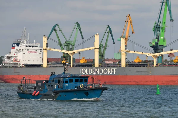 Klaipeda Litauen Oktober Boote Und Kräne Seehafen Von Klaipeda Oktober — Stockfoto
