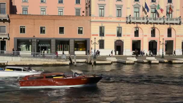 Venecia Italia Noviembre 2021 Tráfico Gran Canal Venecia Italia Día — Vídeos de Stock