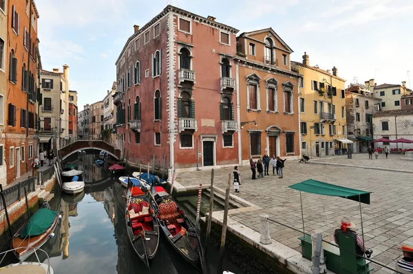 Venice Italy November 2021 Old Town Architecture View Small Canal — Stock Photo, Image