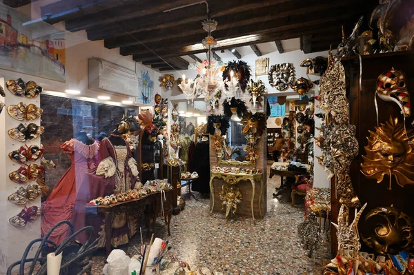 Venice Italy November 2021 Interior Souvenir Shop Venetian Masks Sale — Stock Photo, Image