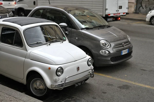 Rom Italien Februari 2022 Vintage Vit Fiat Bil Parkerad Gatan — Stockfoto
