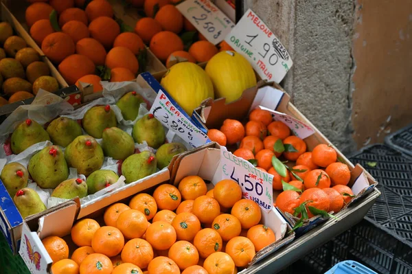 Ρώμη Ιταλία Φεβρουαρίου 2022 Φρούτα Και Λαχανικά Προς Πώληση Στο — Φωτογραφία Αρχείου