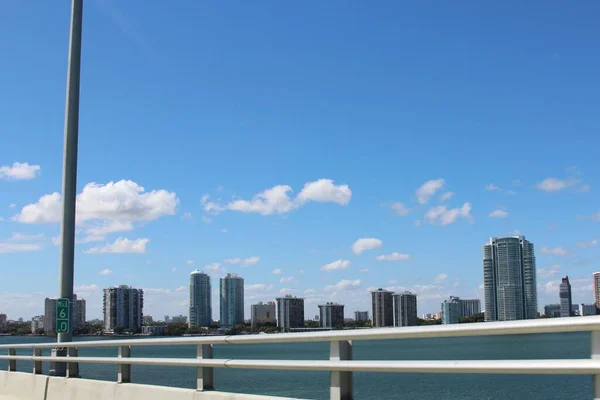 Ampla Foto Cidade Miami Ponte — Fotografia de Stock