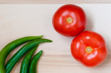 domates ve yeşil biber