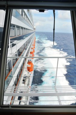 cruise gemi yan görünüm