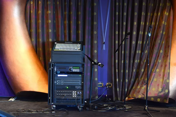 Blanda studio med mikrofoner — Stockfoto
