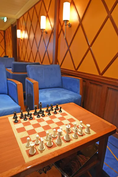 Šachy na stoleσκάκι στο τραπέζι — Stock fotografie