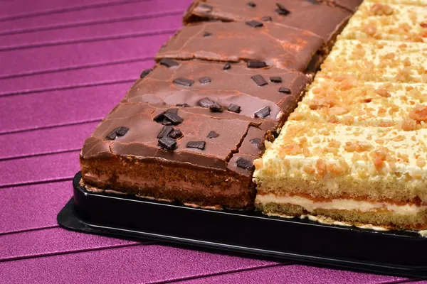 A lot of chocolate cake — Stock Photo, Image