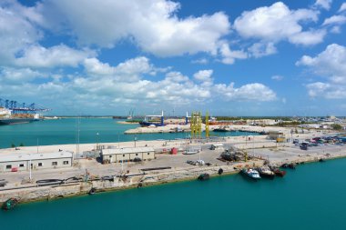 Endüstriyel Freeport görünümünde