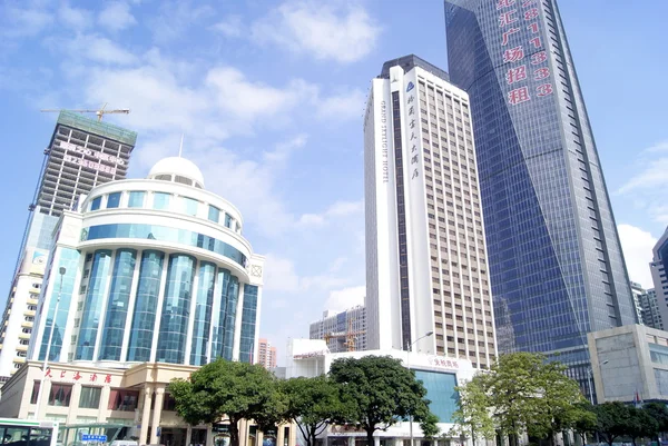 Edificio de la ciudad en Shenzhen, China — Foto de Stock