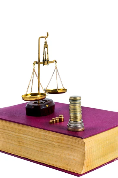 Concepto de justicia. Ley, escala, dinero y libro —  Fotos de Stock