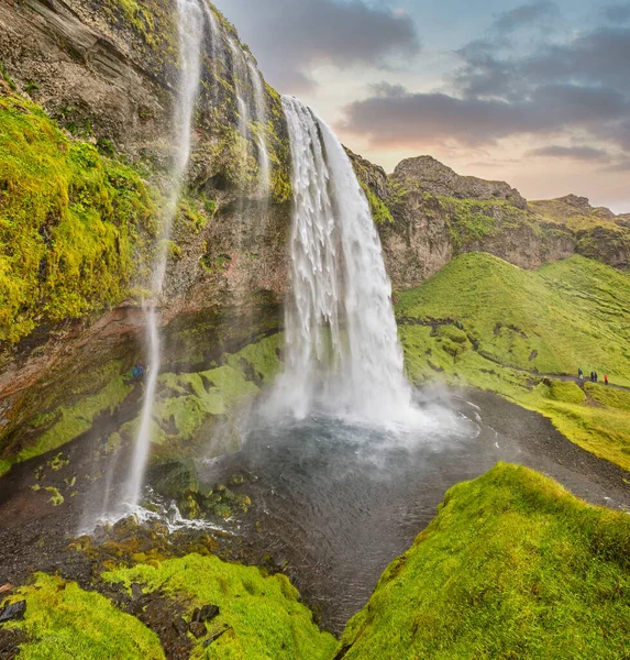 冰岛的瀑布塞尔贾兰多斯 — 图库照片