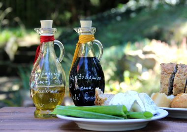 Balsamico vinegar and olive oil clipart