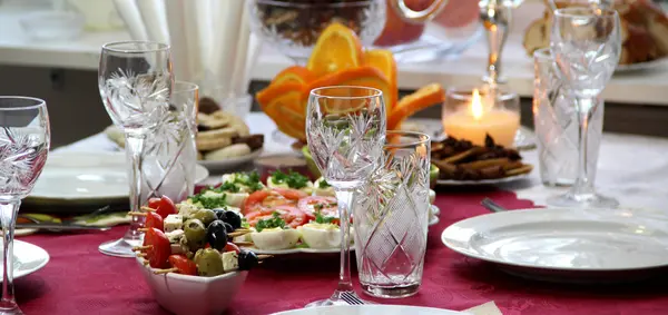 Tabel in restaurant — Stockfoto