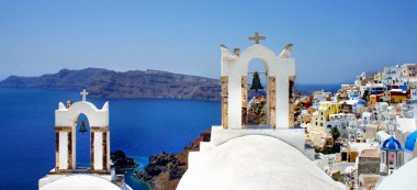 santorini şaşırtıcı küçük beyaz evleri