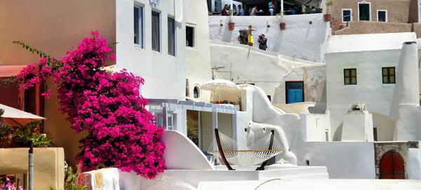 Incredibile teerace bianco a Santorini con amaca — Foto Stock