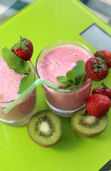 Friss, élénk smoothie — Stock Fotó