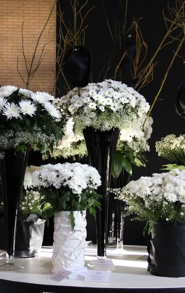 Fleurs de mariage blanches — Photo