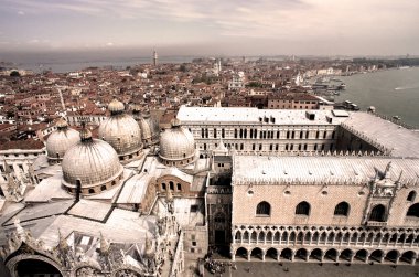 Venedik çatıları eski sepya stil