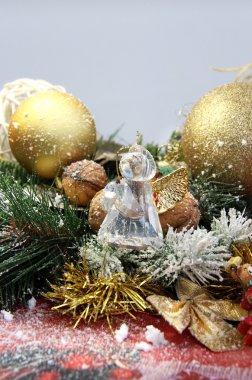 güzel Noel çelenk ve kristal melek