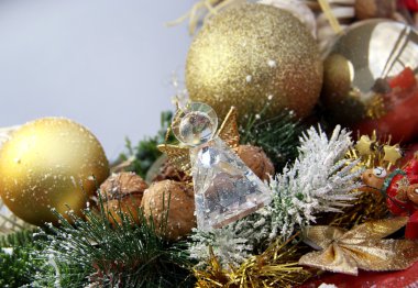 güzel Noel çelenk ve kristal melek