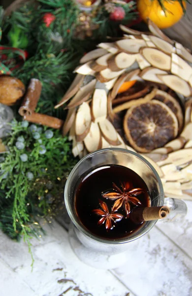 Traditional Christmas punch on the wooden background — Stock Photo, Image