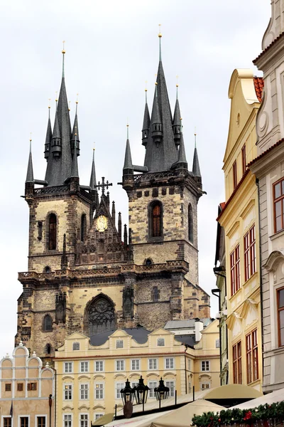 Tynkyrkan i Prag, Tjeckien — Stockfoto