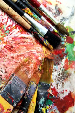 güzel canlı resim paleti ve Boya fırçaları karışımı