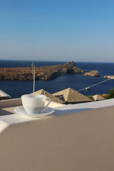 Mare Mattina Tazza Caffè Nel Bianco — Foto Stock