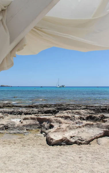 希腊海滩和白色婚宴 — 图库照片