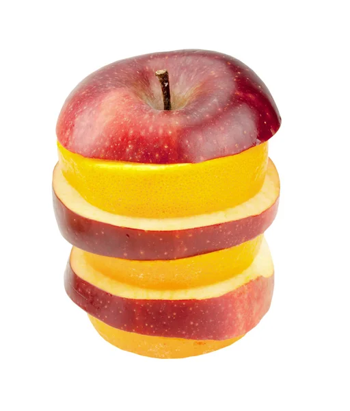Стек яблук та апельсинів — стокове фото