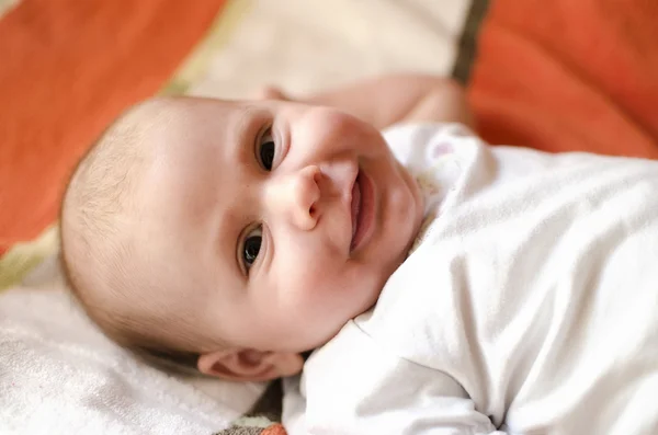Baby leende — Stockfoto