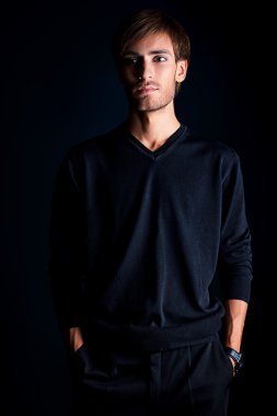 yakışıklı adam
