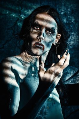 etkileyici kötülük