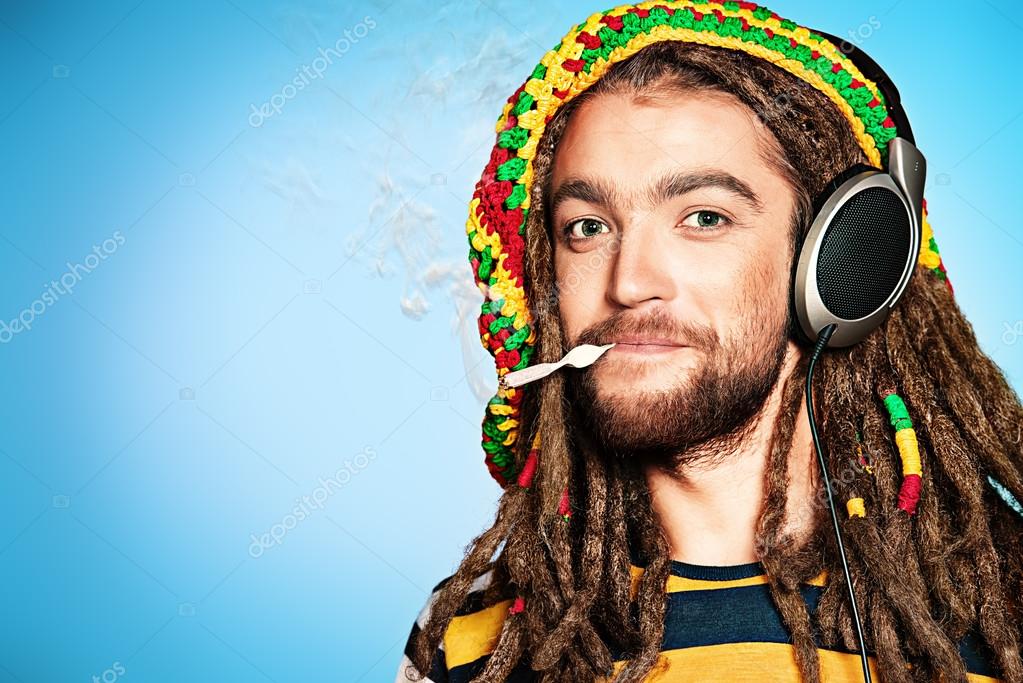 Smoking Rasta Stock Photo C Prometeus 29262667 smoking rasta stock photo c prometeus 29262667